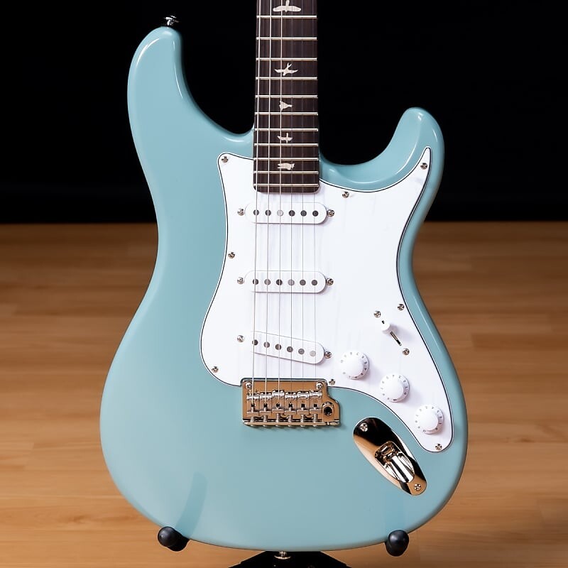 

Электрогитара PRS SE Silver Sky — палисандр, синий камень SN CTIE51398 SE Silver Sky Rosewood Stone Blue