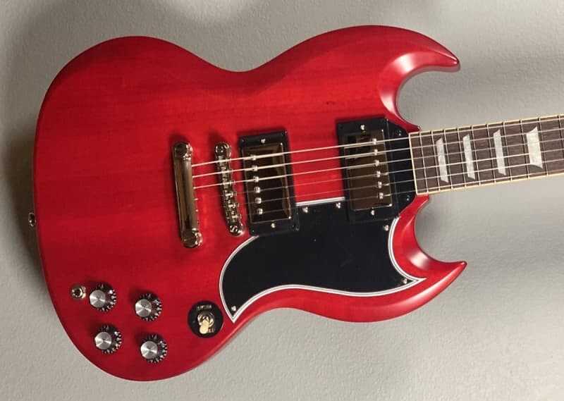 

Les Paul SG Standard 1961 года - старая вишня шестидесятых годов Epiphone