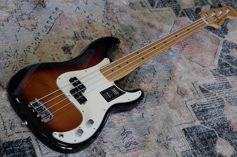 

Fender Player Series Precision Bass 3 Color Sunburst