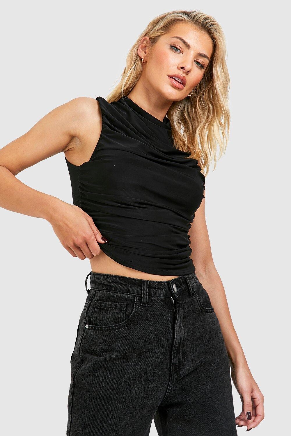 

Матовый облегающий жилет с капюшоном boohoo, черный