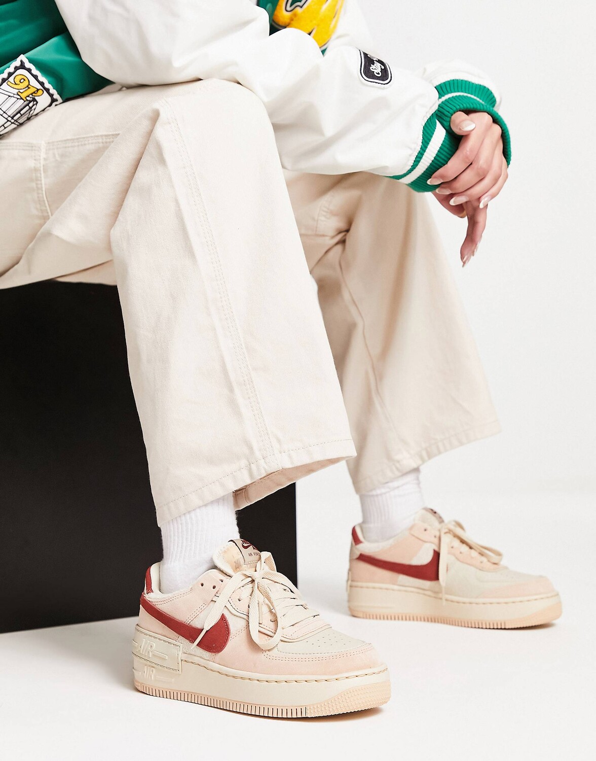 

Кроссовки Nike Air Force 1 Shadow цвета камня и коричневого цвета