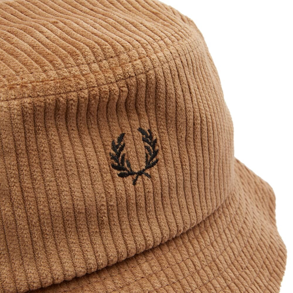 

Вельветовая шляпа-ведро Fred Perry