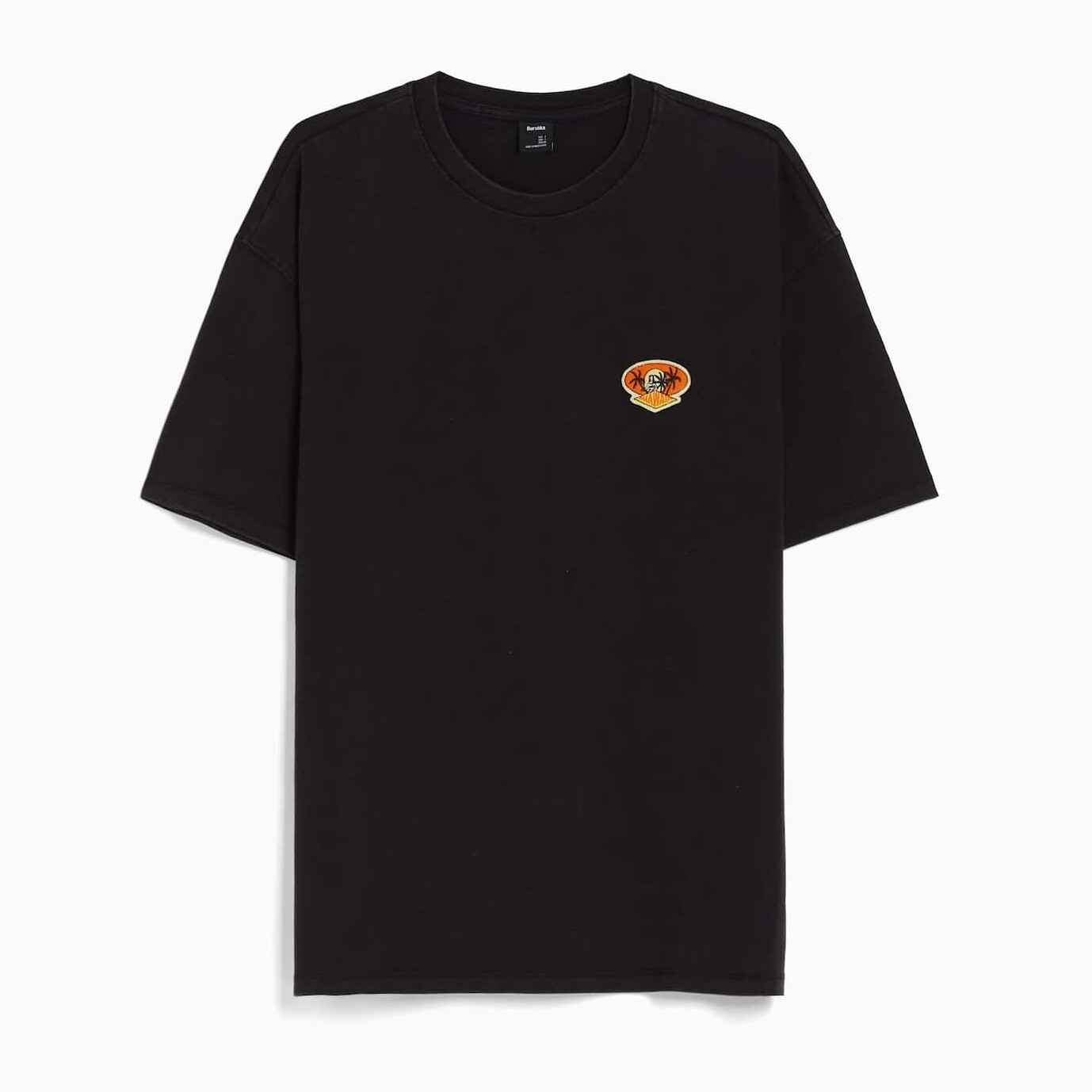 

Футболка Bershka Short Sleeve Boxy Fit Faded Printed With Patch, черный
