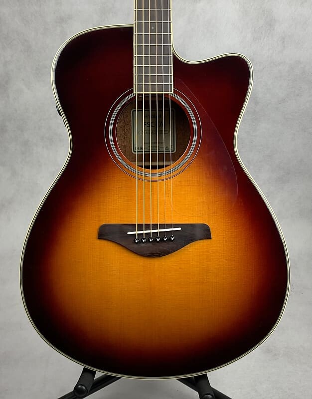

Концертная акустико-электрическая гитара Yamaha FSC-TA TransAcoustic - Brown Sunburst FSC-TA TransAcoustic Concert