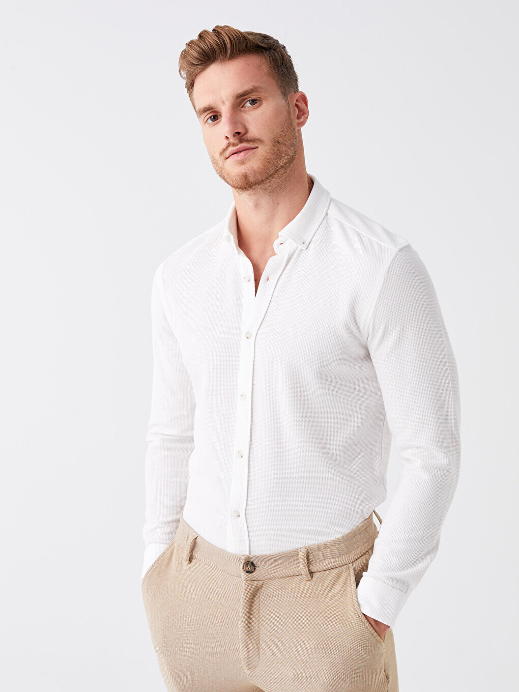 

Мужская рубашка Добби Slim Fit с длинным рукавом LCW Vision, буксе белый