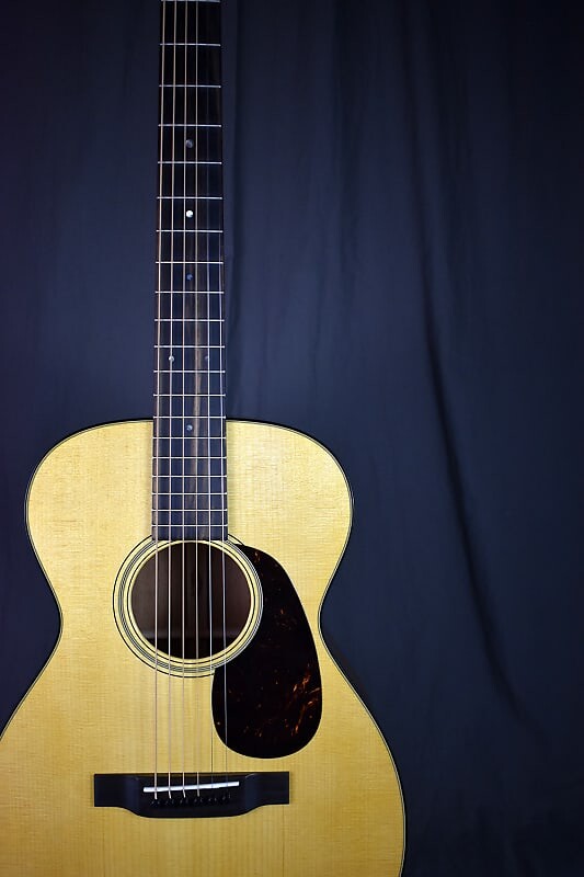 

Мартин 0-18 Martin Standard Series 0-18