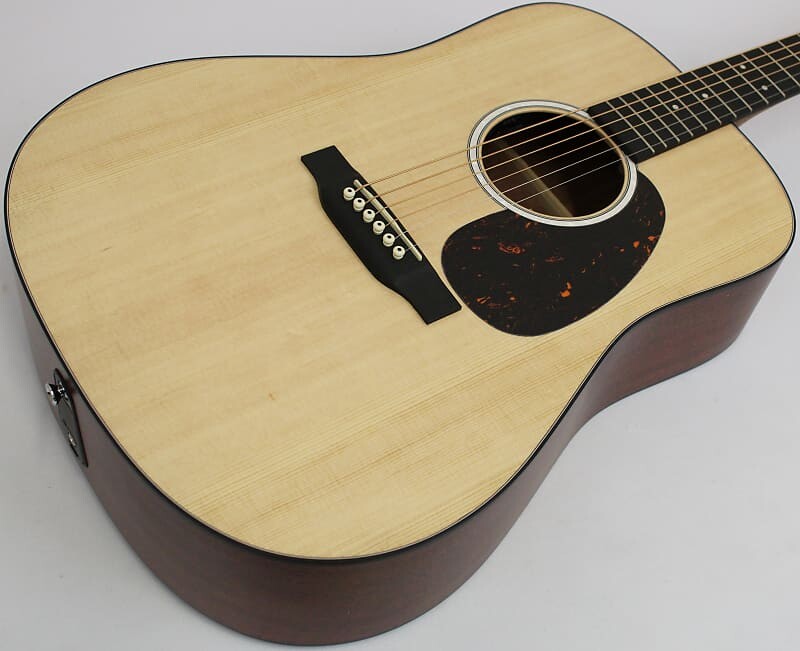 

Акустическая электрогитара Martin D-10E Road Series Dreadnought, натуральный цвет