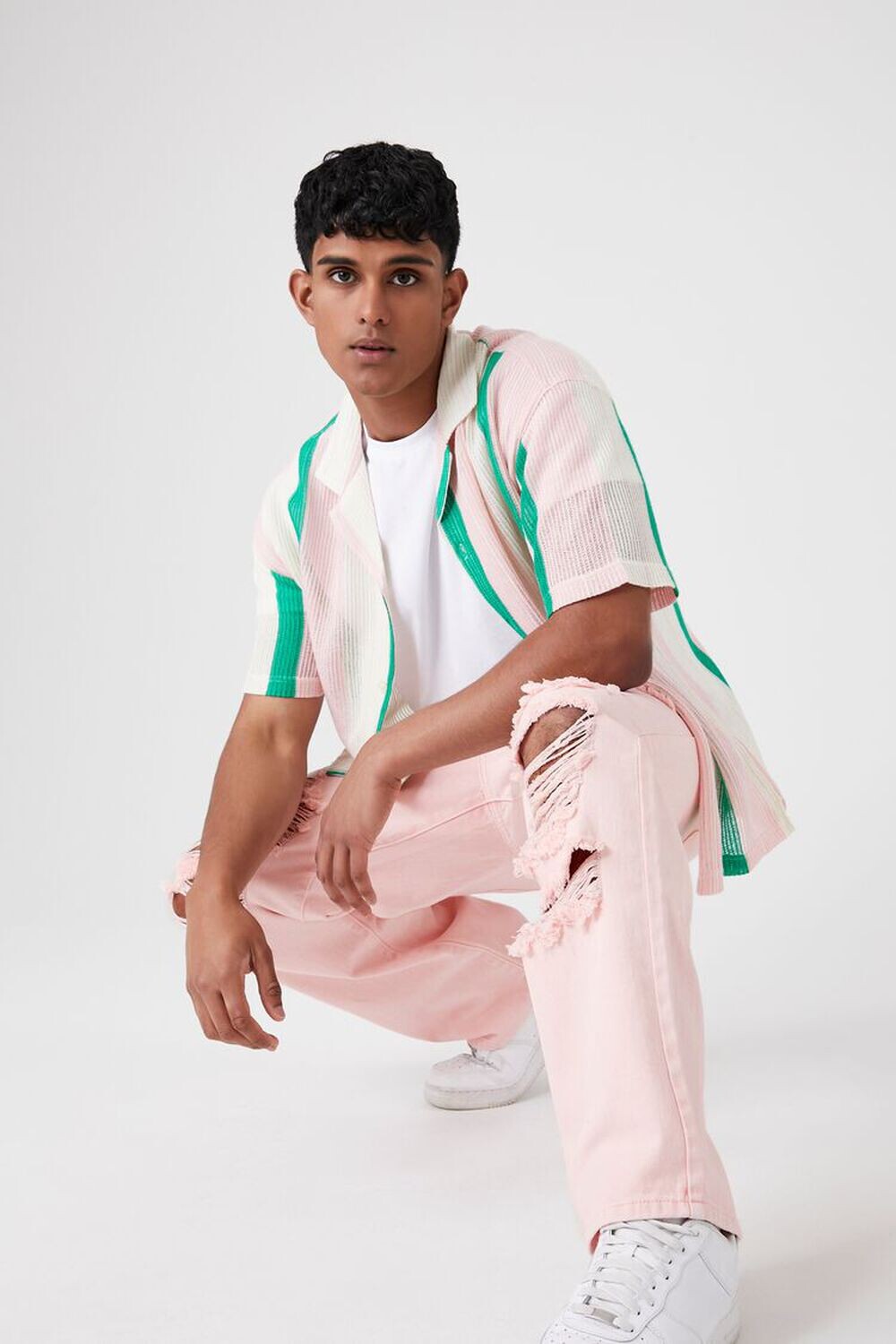 

Потертые джинсы свободного кроя Forever 21