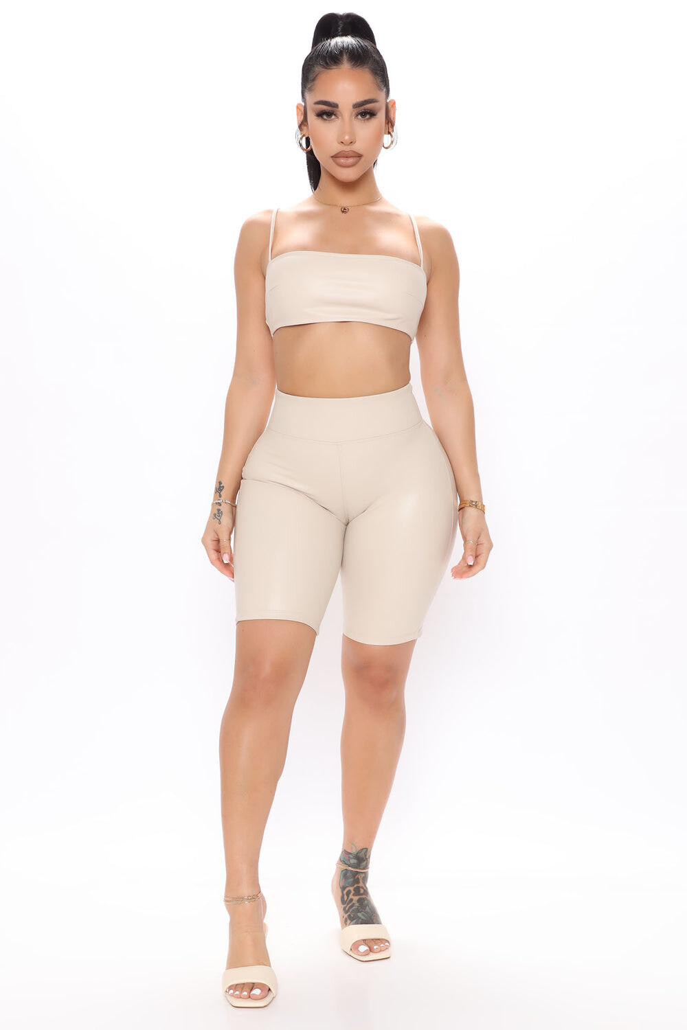 

Шорты Fashion Nova SH23457, кремовый