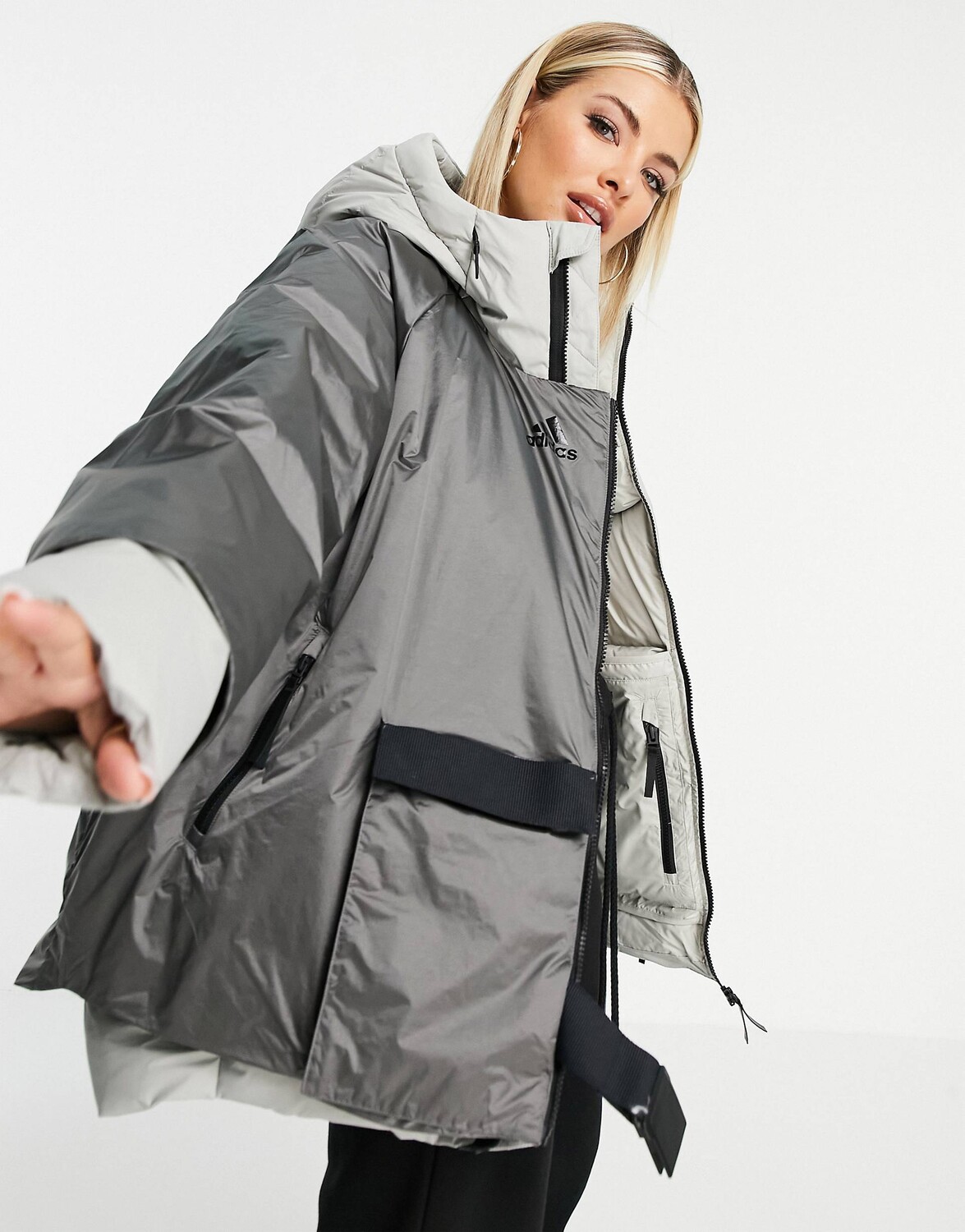 

Серая пуховая куртка adidas COLD.RDY