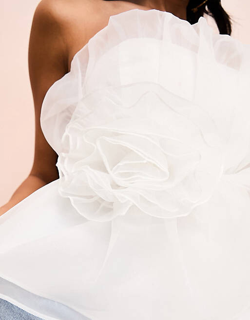 

Белый топ из органзы с оборками ASOS LUXE