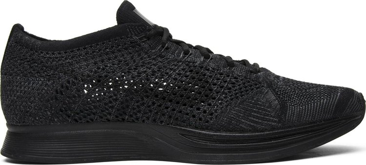 Nike flyknit on sale racer all black