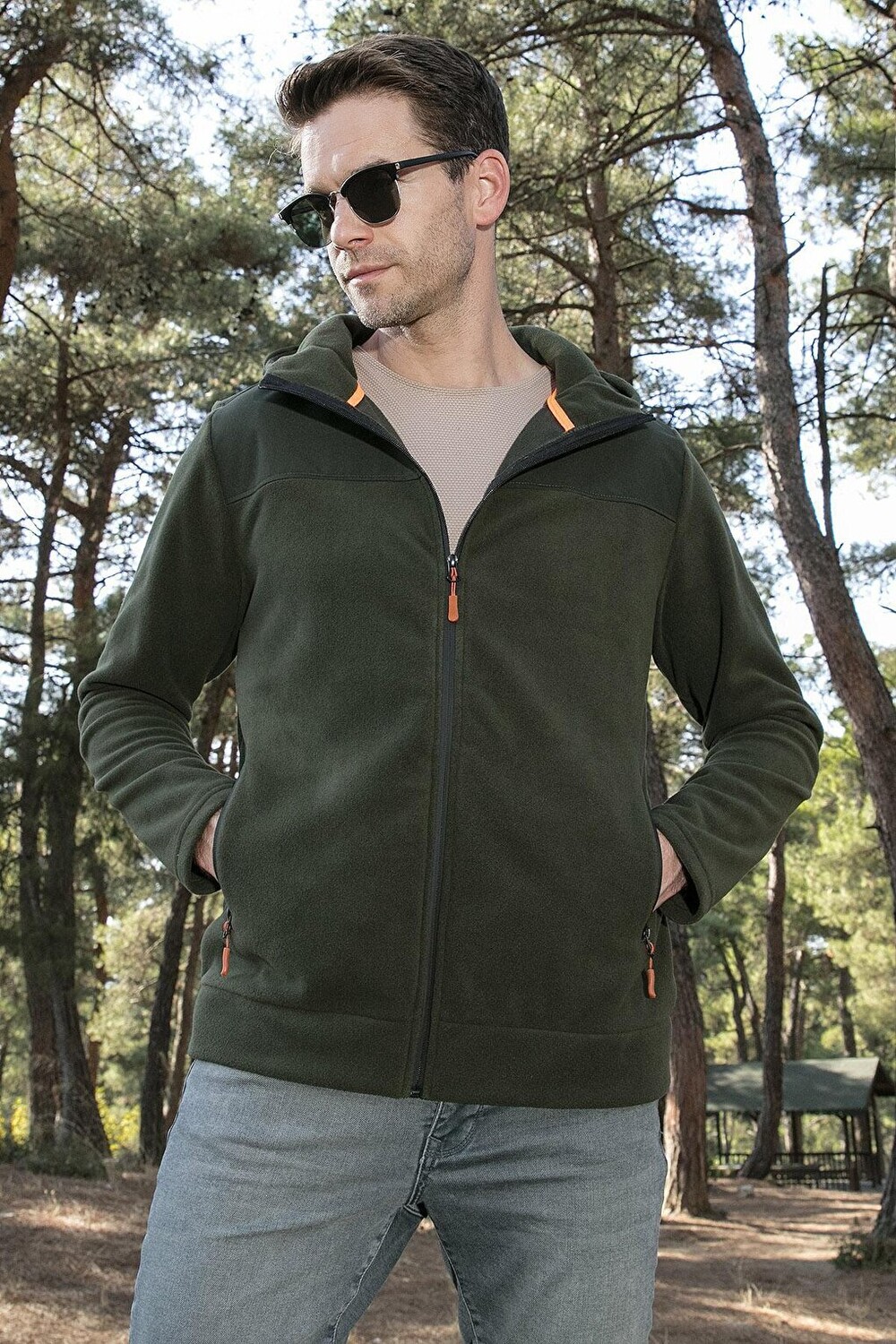 

Зимний кардиган из мягкого текстурированного флиса Slim Fit с капюшоном и молнией 5906044 Buratti, хаки