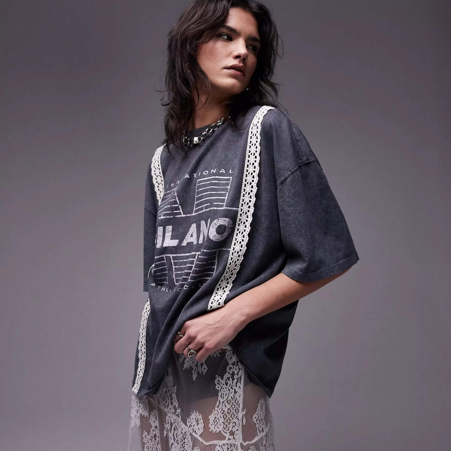 

Футболка Topshop Oversize Word "Milano" Lace Trim, темно-серый