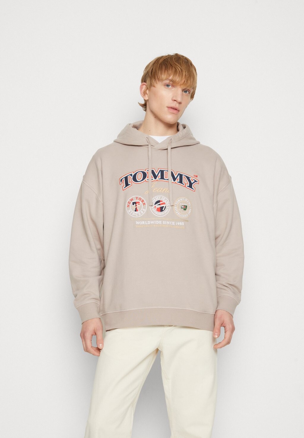 

Толстовка Tommy Jeans