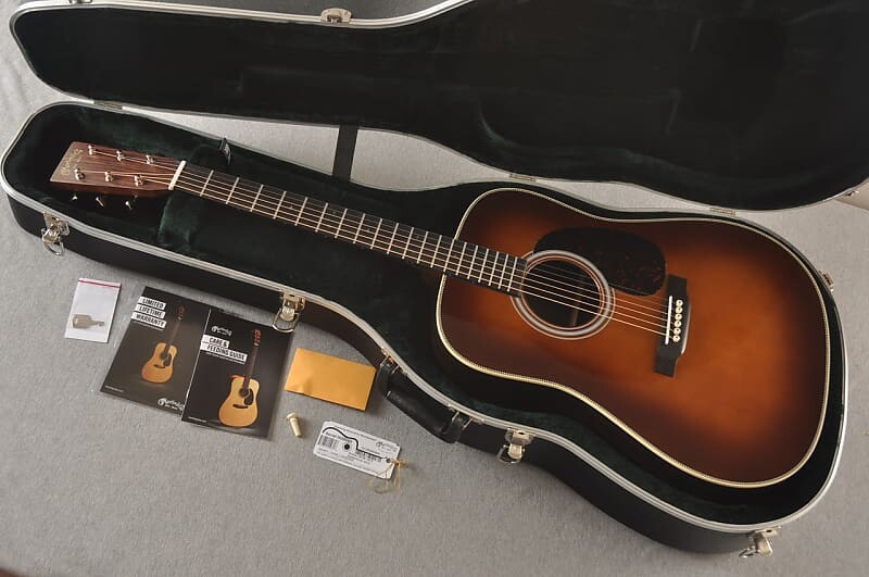 

Акустическая гитара Martin HD-28 Ambertone