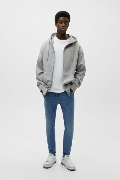 

Супероблегающие джинсы синего цвета PULL&BEAR