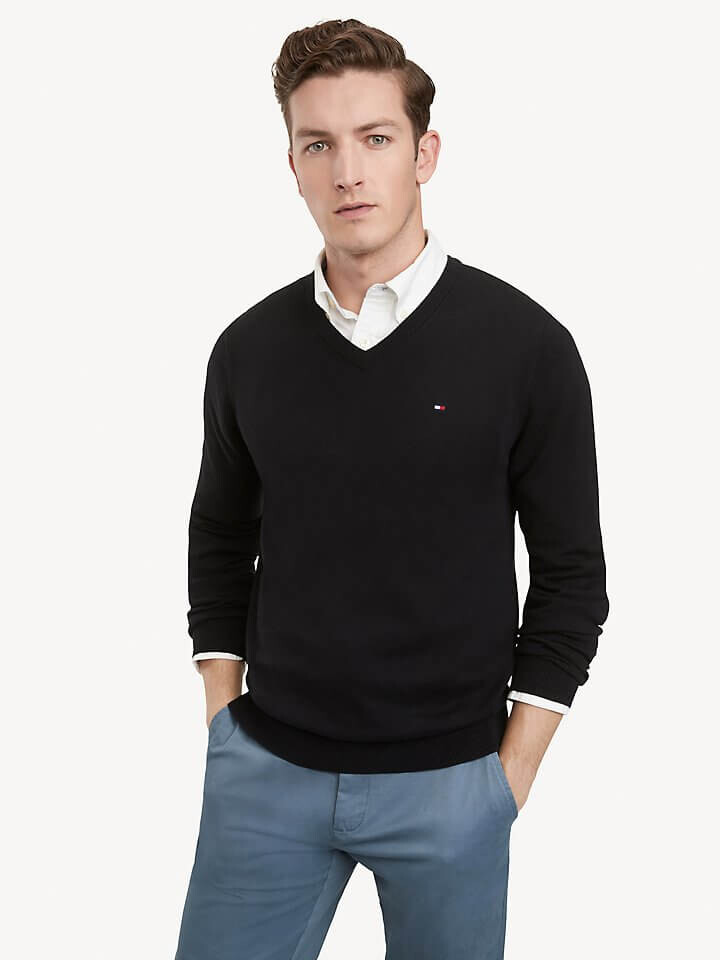 

Свитер Tommy Hilfiger Essential V-Neck, черный