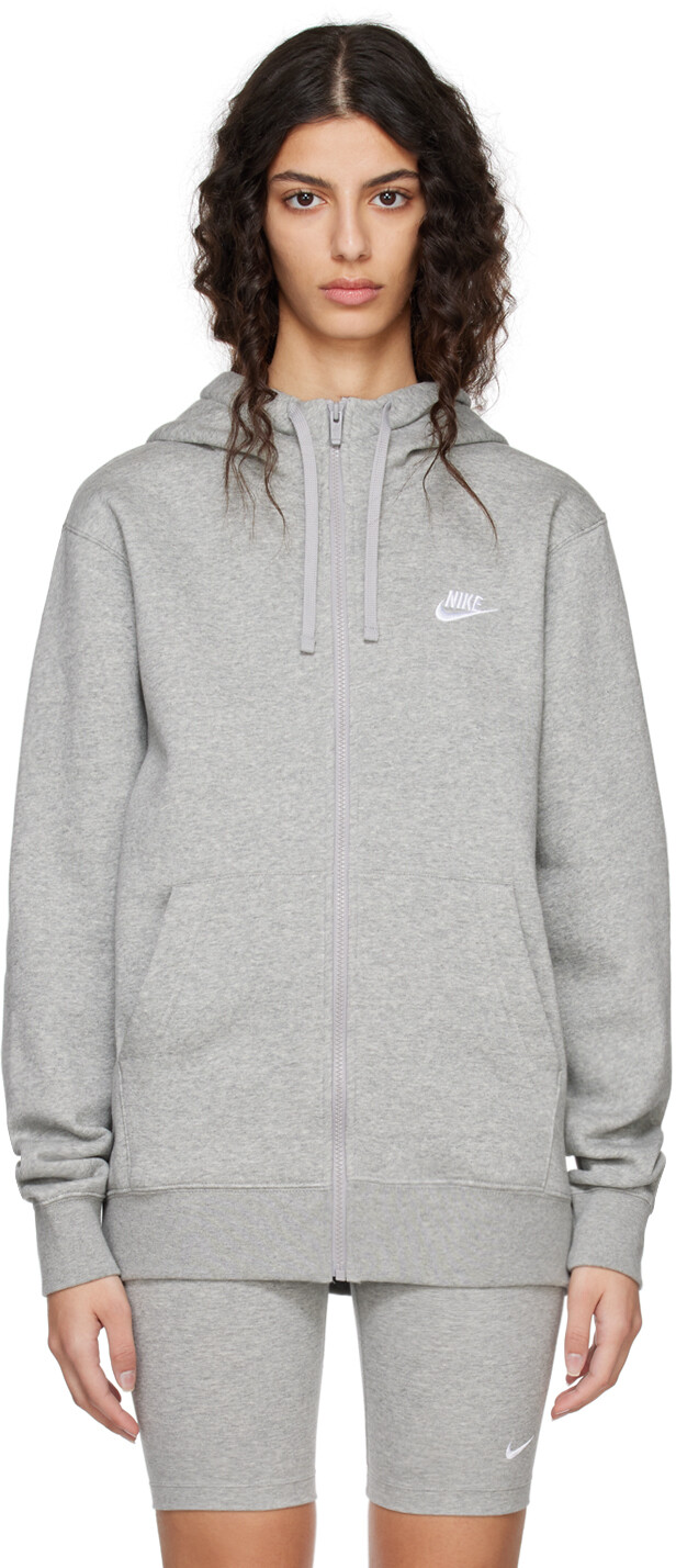 

Серый худи Sportswear Club Nike