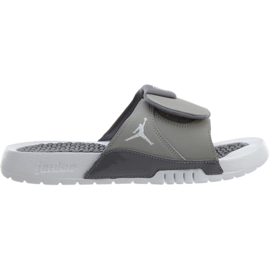 Шлепанцы Nike Air Jordan Hydro 6 Retro GS, серый women sneakers nike air jordan 12 retro chinese new year men s jordan shoes basketball shoes high top jordan shoes 881427 122