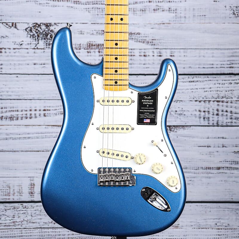 

American Vintage II 1973 Stratocaster | кленовый гриф | Лейк-Плэсид Блю Fender American II Stratocaster | Maple Fingerboard |