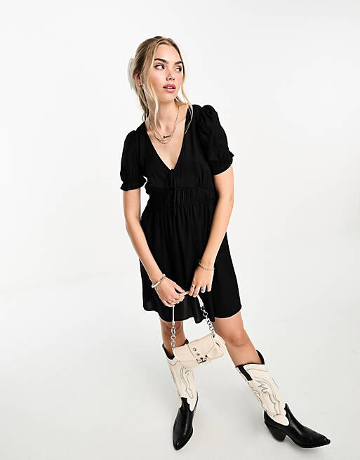 

Черное свободное платье мини с пышными рукавами Monki