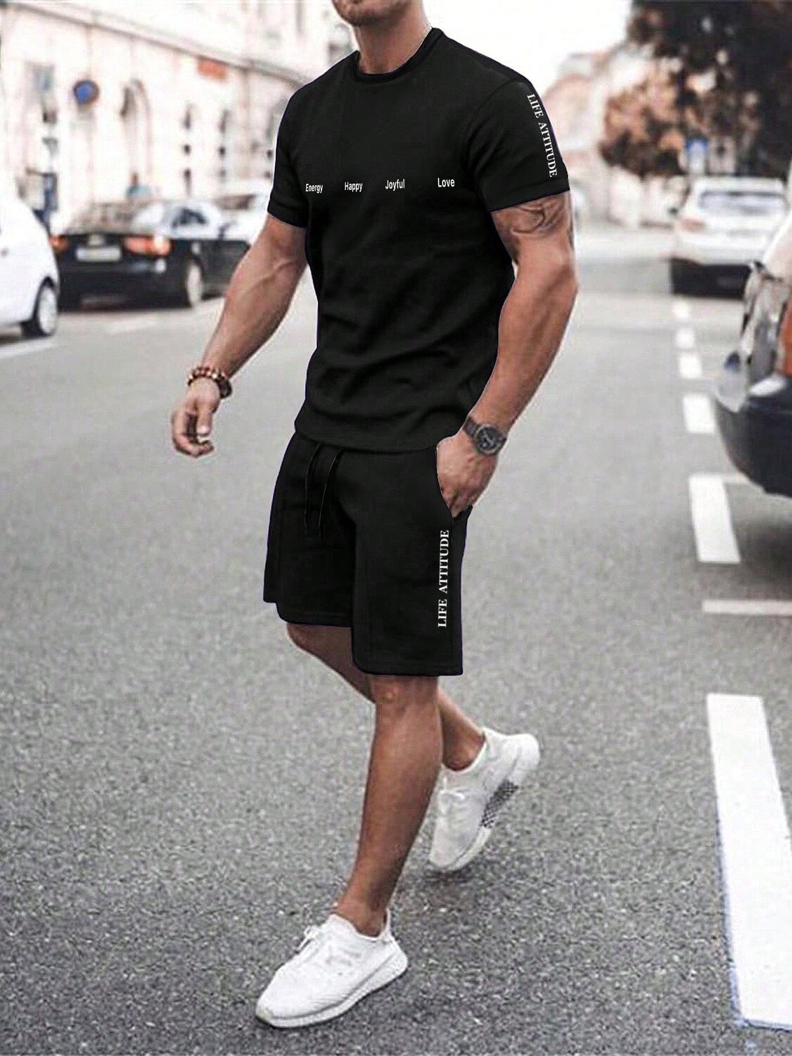

Футболка Manfinity Homme и шорты с буквенным принтом, черный
