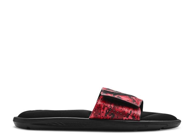 

Кроссовки Under Armour IGNITE 6 GRAPHIC STRAP SLIDE 'BLACK BETA CAMO', черный