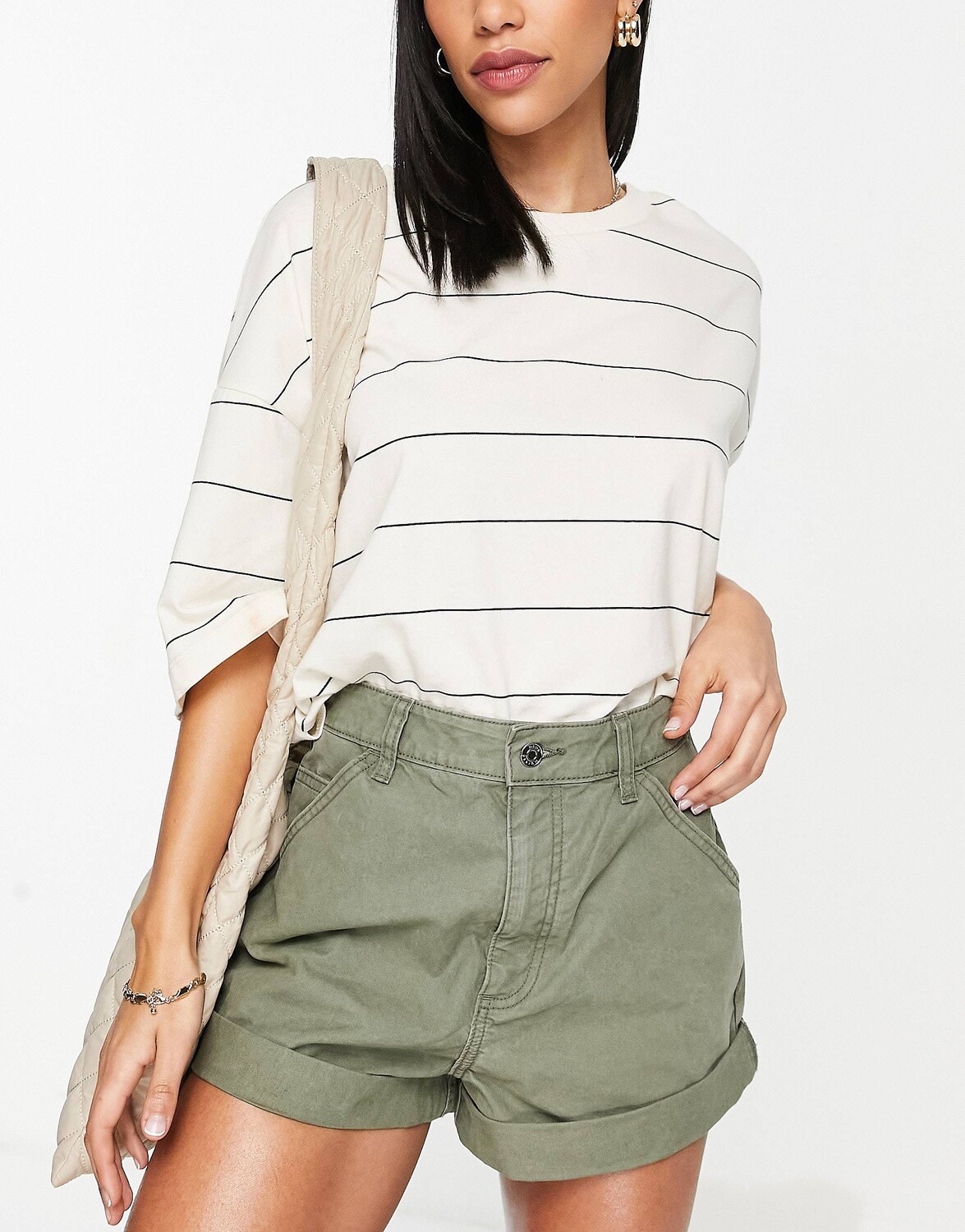 

Шорты цвета хаки с напуском ASOS DESIGN