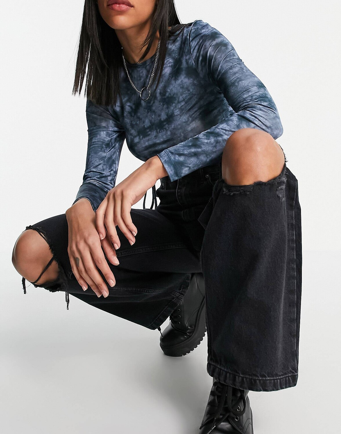 

Черные джинсы с прорезями на коленях Topshop Baggy