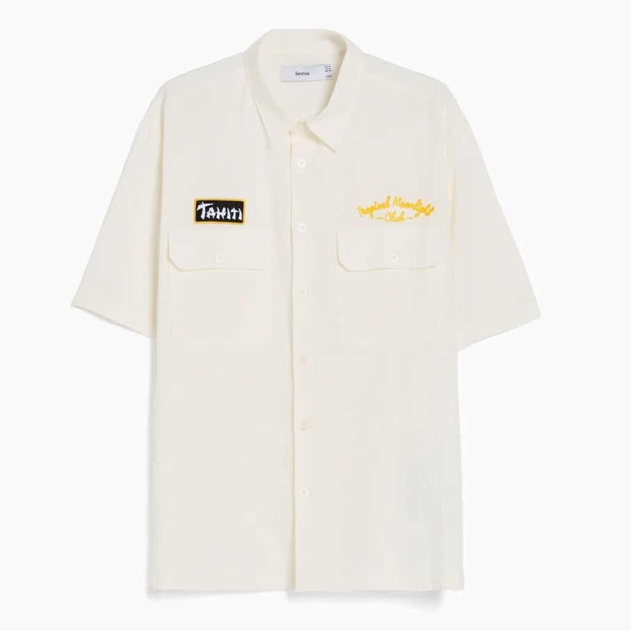 

Рубашка Bershka Short Sleeve Waffle Texture With Patches, белый