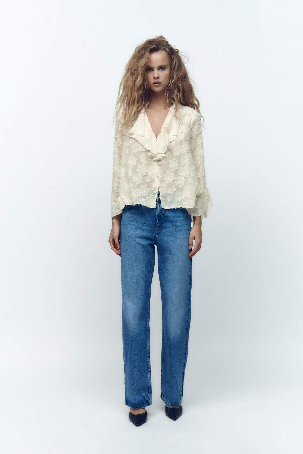 

Блузка с волонами с перьями ZARA, экру