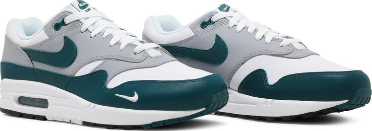 Nike air max 1 hotsell khaki green