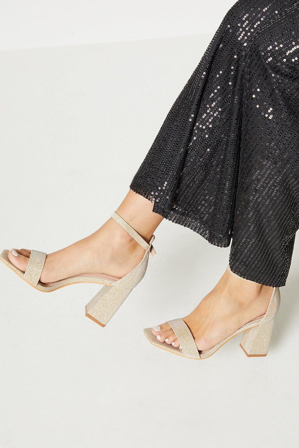 

Босоножки Shelby на блочном каблуке с блестками Dorothy Perkins, золото