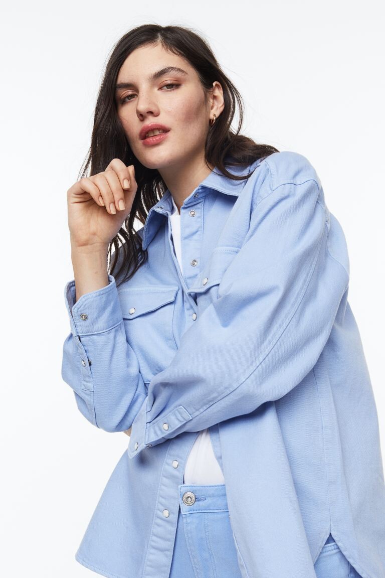 

Джинсовая рубашка H&M, светло-синий