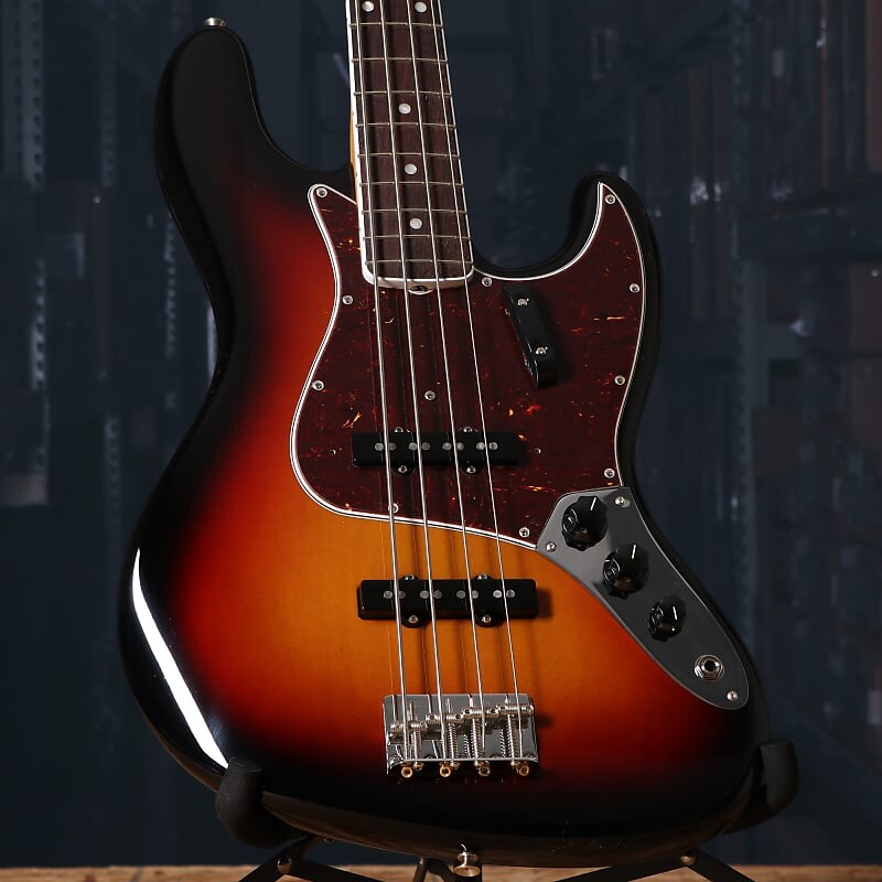 

Fender American Vintage II 1966 Jazz Bass, накладка на гриф из палисандра, 3 цвета Sunburst American Vintage II '66 Jazz Bass