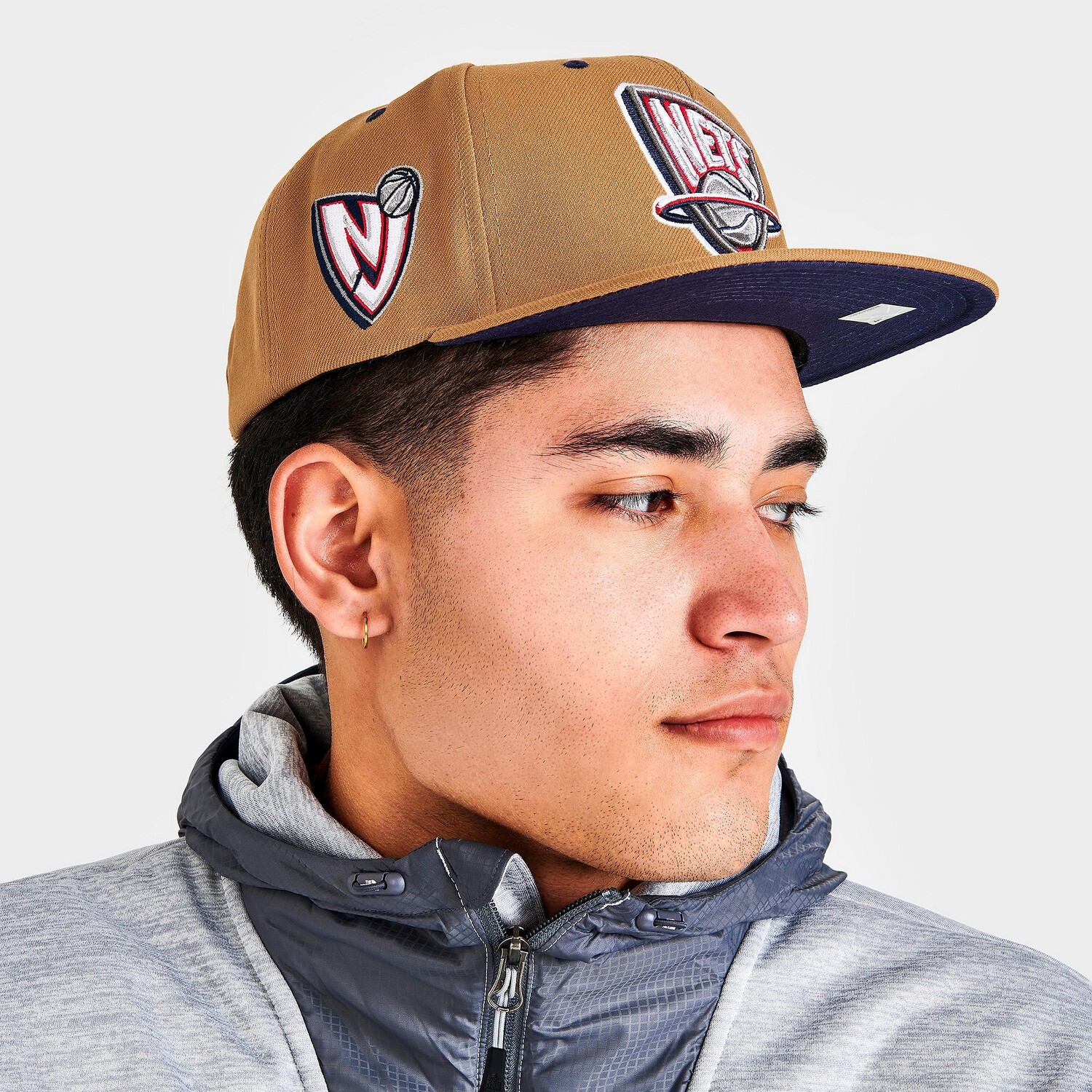 

Mitchell & Ness New Jersey Nets Классическая бейсболка NBA Wheat Hardwood Snapback, бежевый