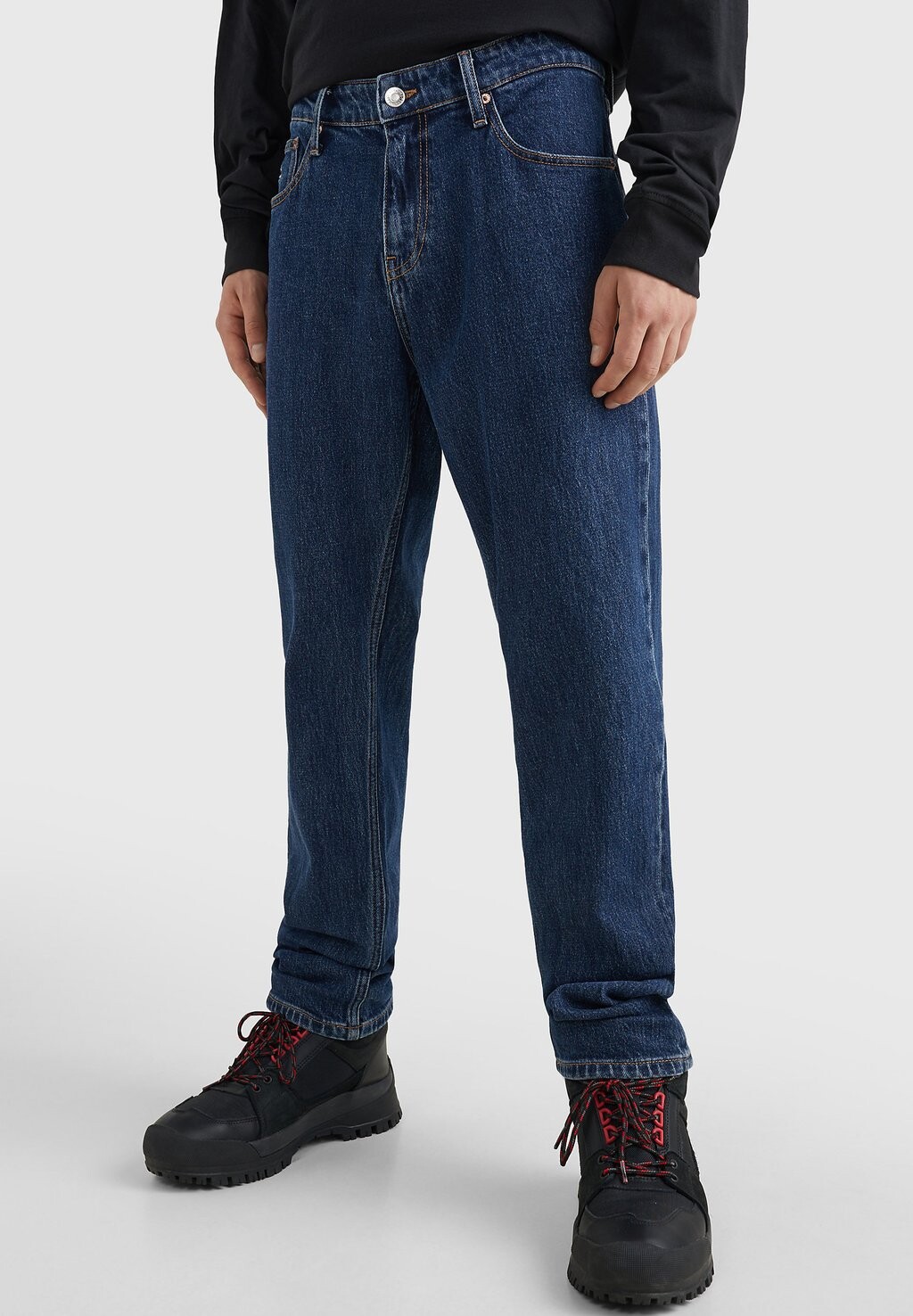 

Джинсы прямого кроя Tommy Jeans