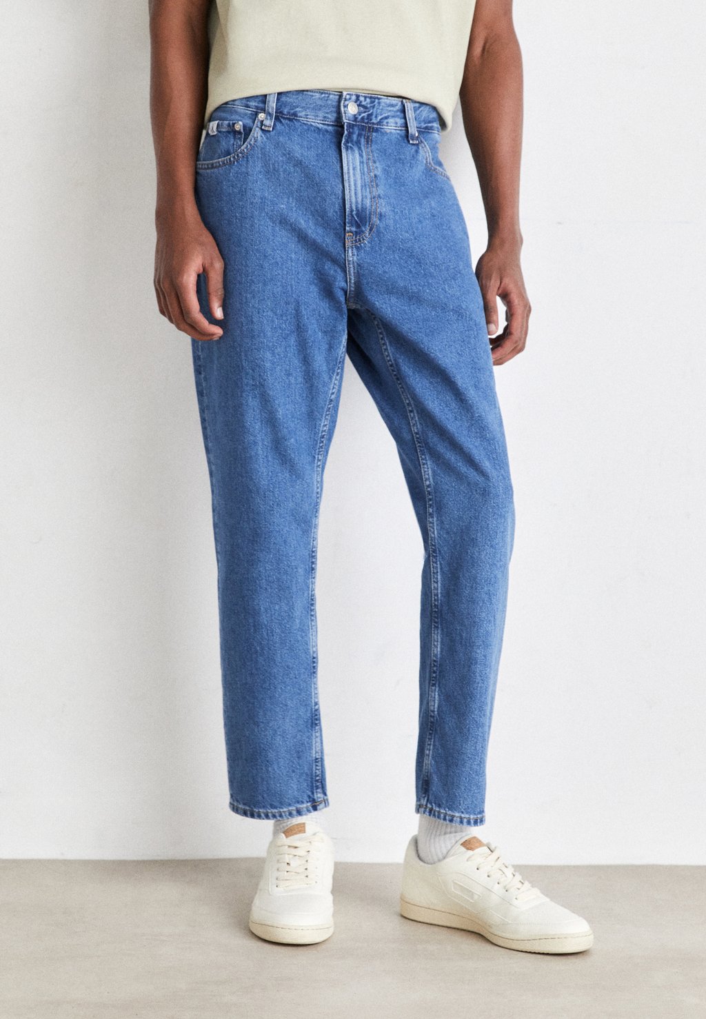 Джинсы Tapered Fit DAD JEAN Calvin Klein Jeans, цвет denim medium джинсы ami tapered fit jean