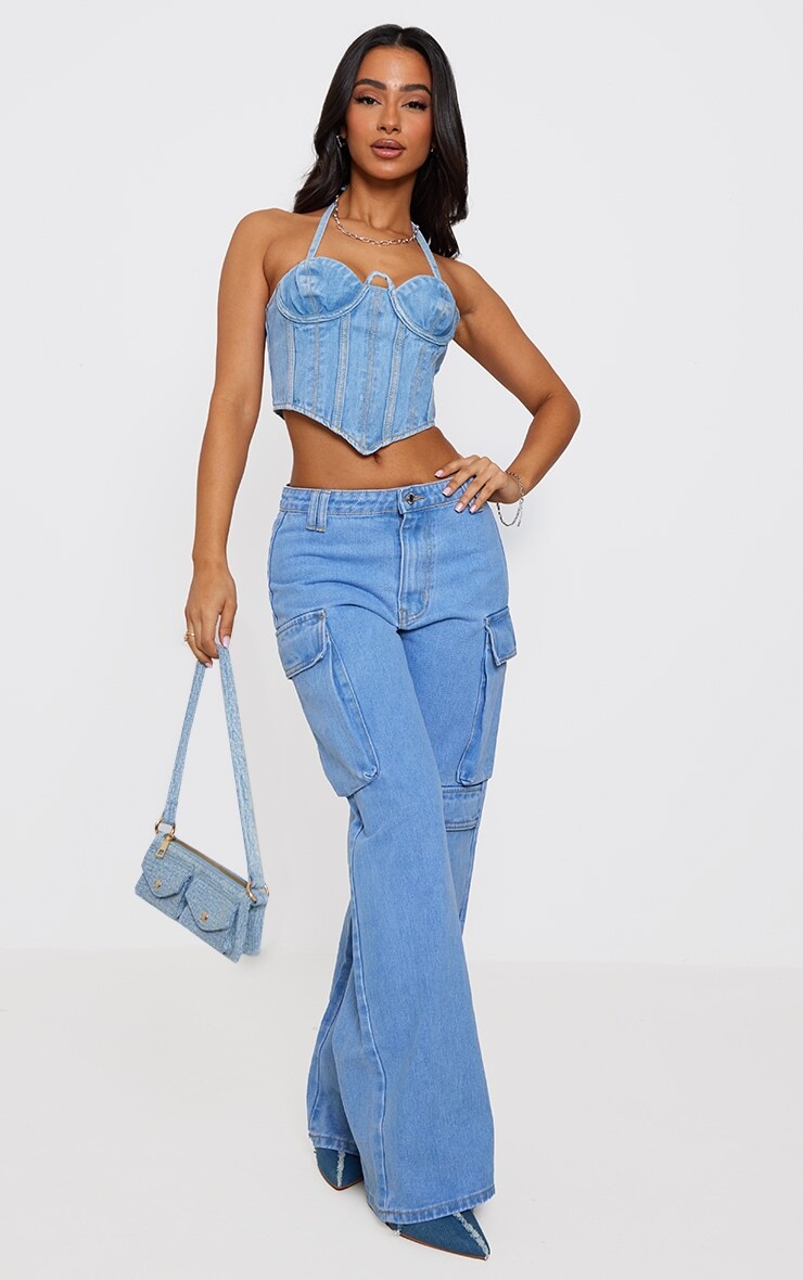 

PrettyLittleThing Голубые джинсы карго из денима Petite