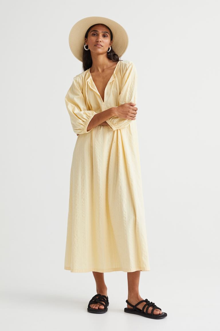 

Платье с галстуком H&M, светло-желтого