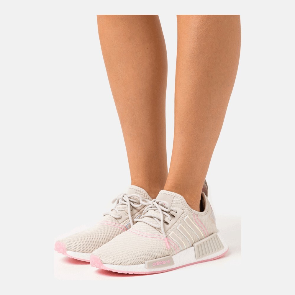 

Кроссовки Adidas Originals Nmd_R1 , clear brown/bliss pink/footwear white