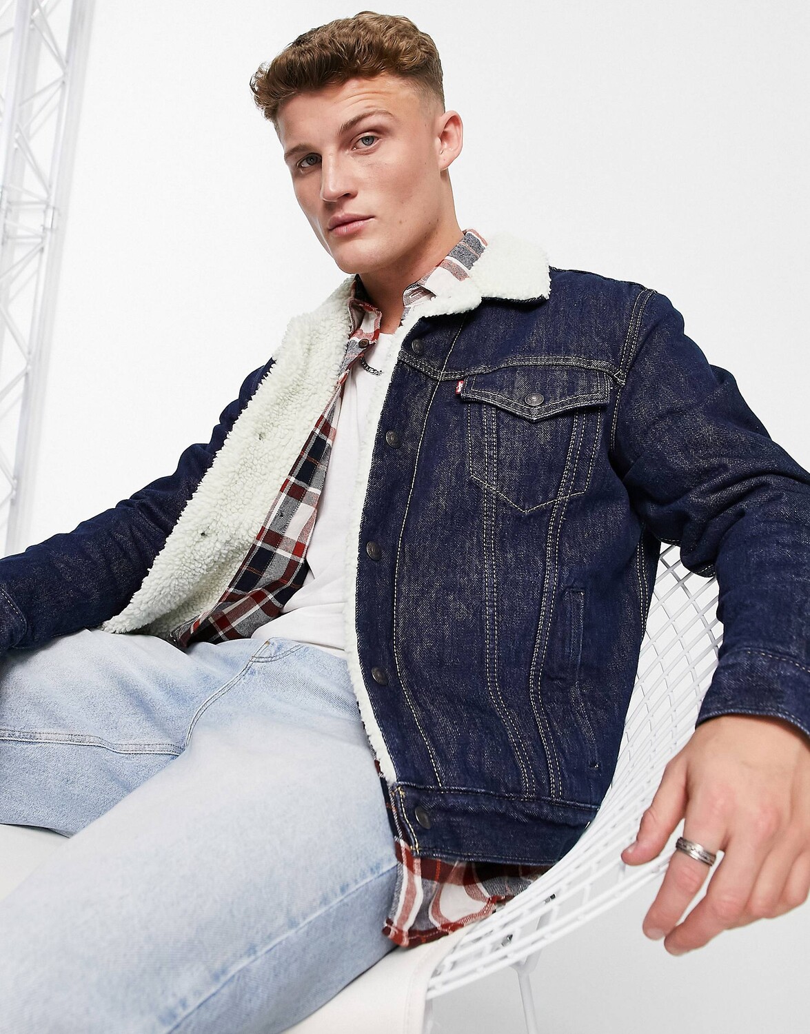 

Темно-синяя куртка дальнобойщика Levi's Sherpa