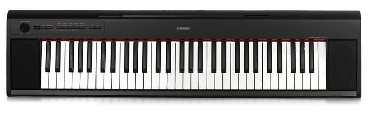 

Yamaha Piaggero NP-12 61-клавишное портативное пианино с адаптером питания PA130 - черный NP12BAD