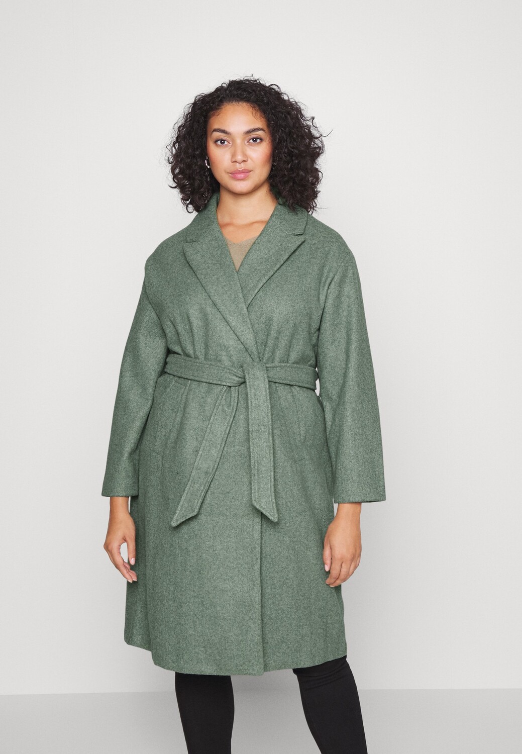 Пальто классическое Vero Moda Curve, серо-зеленый