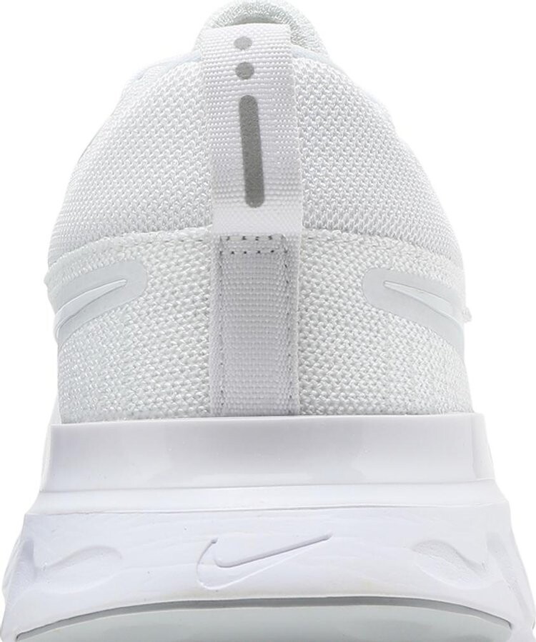 Nike flyknit 2 clearance white