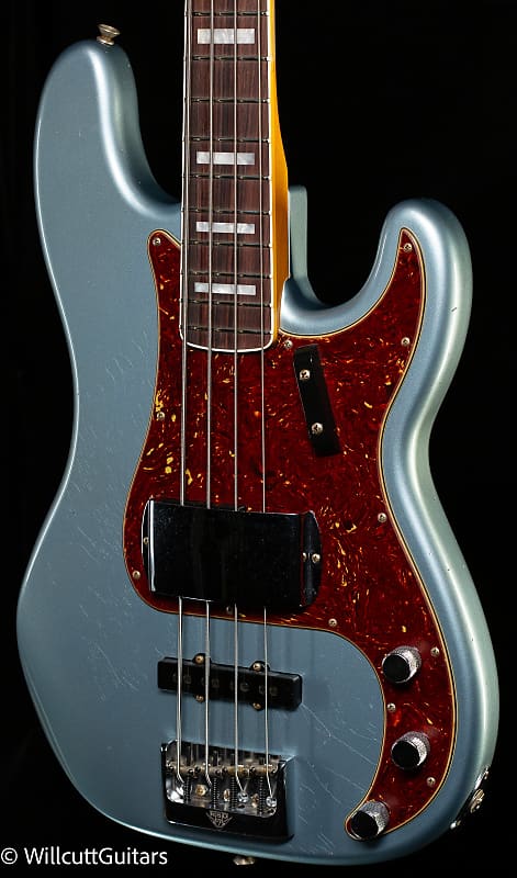 Басс гитара Fender Custom Shop LTD P-Bass Special Journeyman Relic Ice Blue Metallic