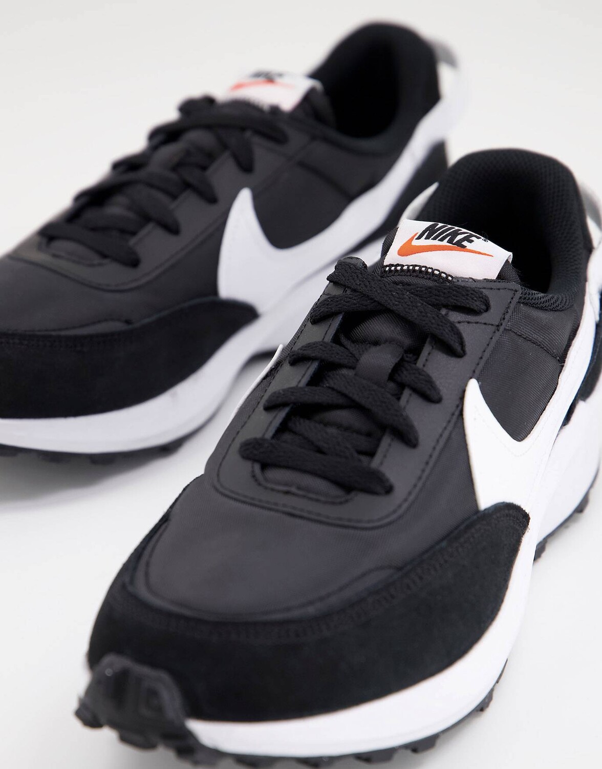 Черно-белые кроссовки Nike Waffle Debut – купить с доставкой из-за ...