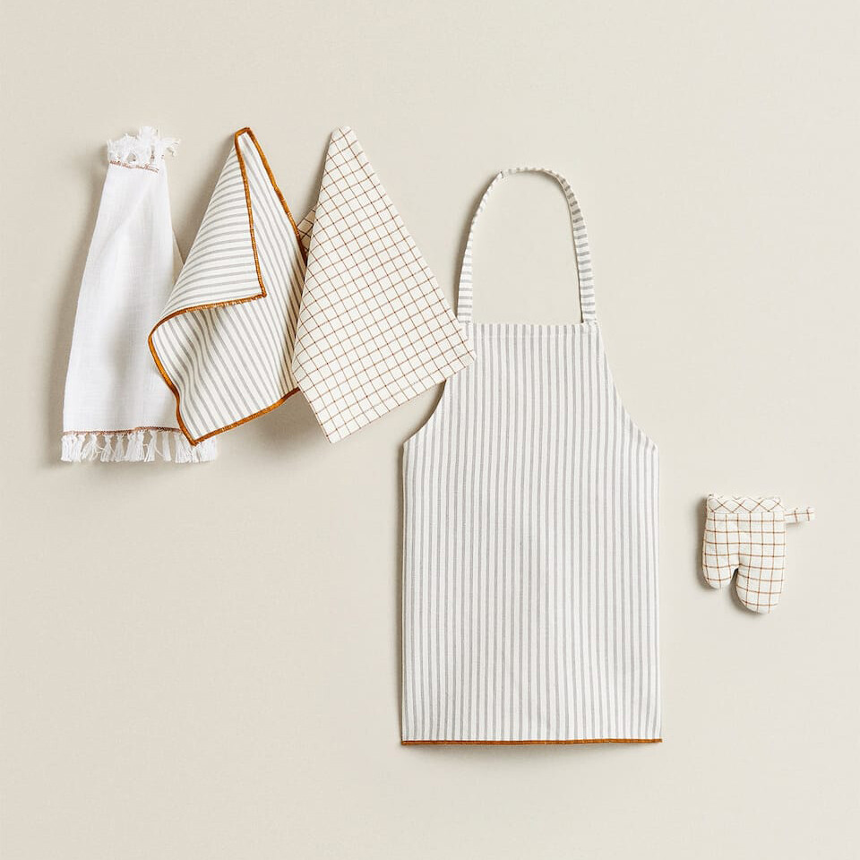 

Ирушечный кухонный набор Zara Home Kitchen set, 5 предметов, мультиколор