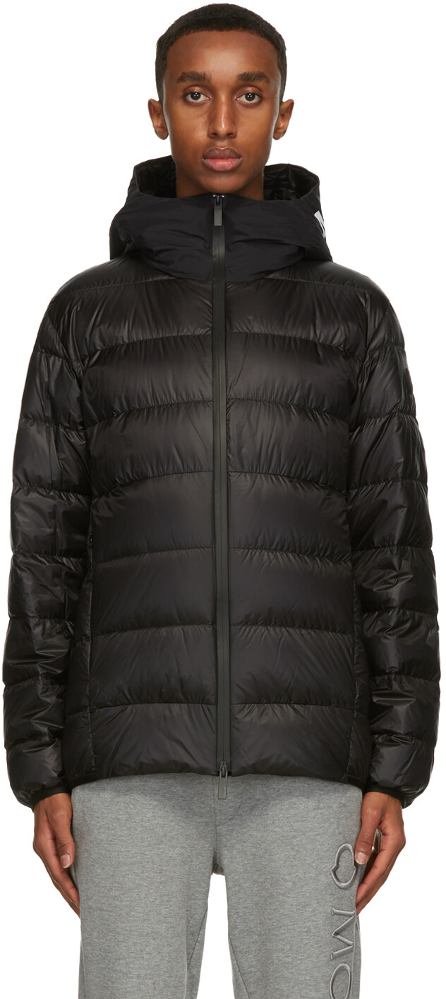 

Черная пуховая куртка Provins Moncler